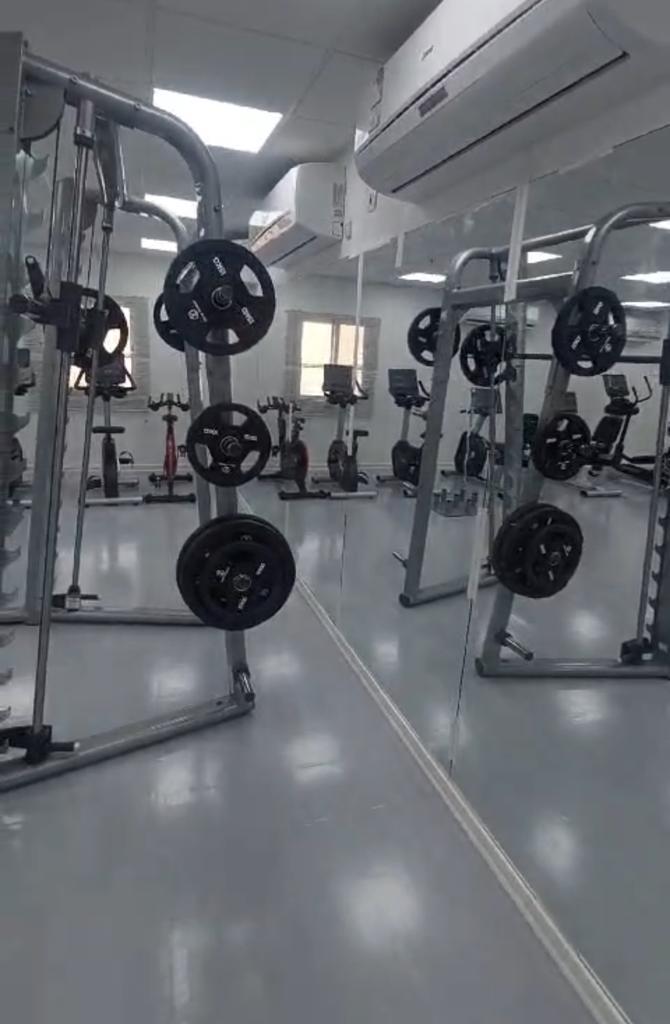 مرايا أندية رياضية